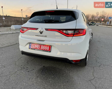 Белый Рено Меган, объемом двигателя 1.5 л и пробегом 214 тыс. км за 11999 $, фото 9 на Automoto.ua