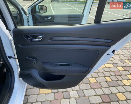 Белый Рено Меган, объемом двигателя 1.5 л и пробегом 207 тыс. км за 10850 $, фото 17 на Automoto.ua