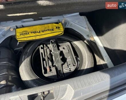 Белый Рено Меган, объемом двигателя 1.5 л и пробегом 259 тыс. км за 9600 $, фото 15 на Automoto.ua