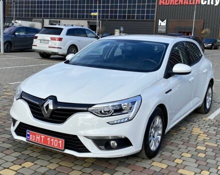 Белый Рено Меган, объемом двигателя 1.5 л и пробегом 207 тыс. км за 10850 $, фото 1 на Automoto.ua