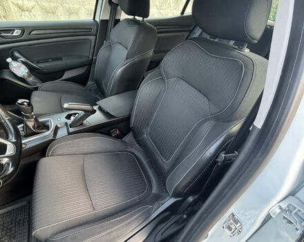 Білий Рено Меган, об'ємом двигуна 1.46 л та пробігом 233 тис. км за 11500 $, фото 12 на Automoto.ua