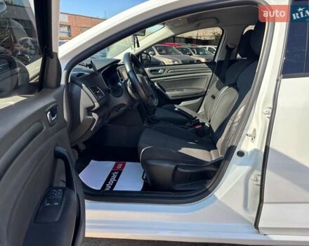 Білий Рено Меган, об'ємом двигуна 1.5 л та пробігом 221 тис. км за 10690 $, фото 13 на Automoto.ua