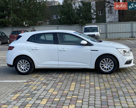 Белый Рено Меган, объемом двигателя 1.5 л и пробегом 207 тыс. км за 10850 $, фото 5 на Automoto.ua