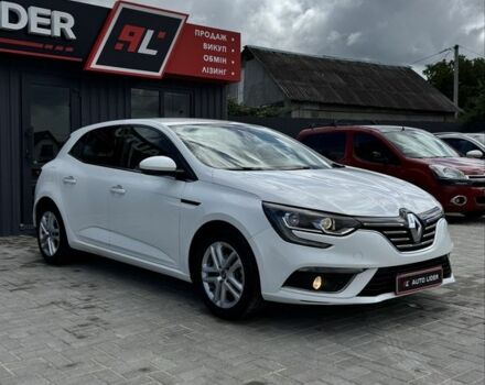 Белый Рено Меган, объемом двигателя 1.5 л и пробегом 160 тыс. км за 10800 $, фото 1 на Automoto.ua