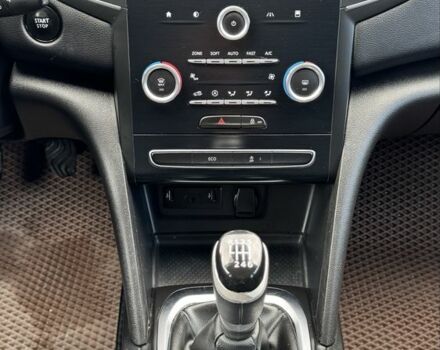 Белый Рено Меган, объемом двигателя 1.5 л и пробегом 160 тыс. км за 10800 $, фото 16 на Automoto.ua