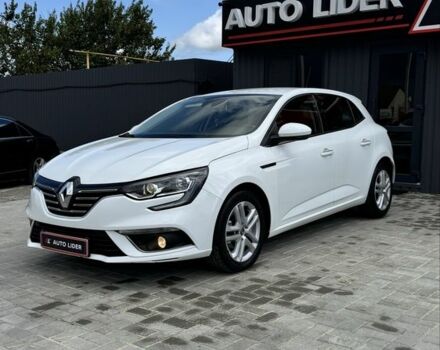 Белый Рено Меган, объемом двигателя 1.5 л и пробегом 160 тыс. км за 10800 $, фото 7 на Automoto.ua