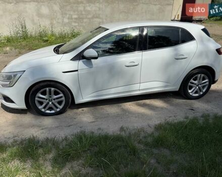 Белый Рено Меган, объемом двигателя 1.5 л и пробегом 259 тыс. км за 9600 $, фото 1 на Automoto.ua