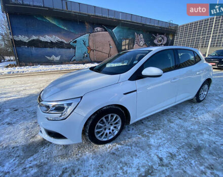 Белый Рено Меган, объемом двигателя 1.5 л и пробегом 207 тыс. км за 11850 $, фото 9 на Automoto.ua