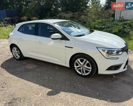 Белый Рено Меган, объемом двигателя 1.5 л и пробегом 259 тыс. км за 9600 $, фото 4 на Automoto.ua