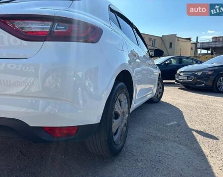 Білий Рено Меган, об'ємом двигуна 1.5 л та пробігом 221 тис. км за 10690 $, фото 10 на Automoto.ua