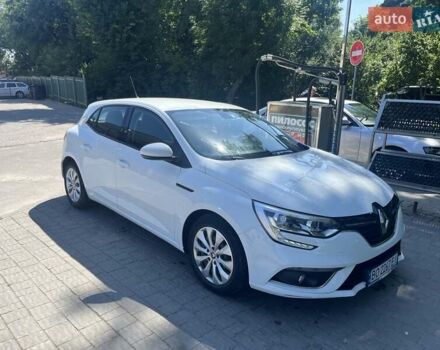 Белый Рено Меган, объемом двигателя 1.5 л и пробегом 204 тыс. км за 12400 $, фото 2 на Automoto.ua