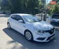 Белый Рено Меган, объемом двигателя 1.5 л и пробегом 204 тыс. км за 12400 $, фото 2 на Automoto.ua