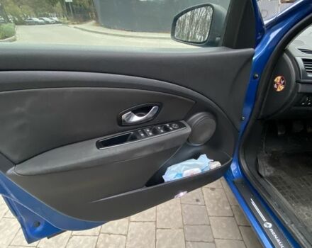 Белый Рено Меган, объемом двигателя 1.6 л и пробегом 258 тыс. км за 5779 $, фото 9 на Automoto.ua