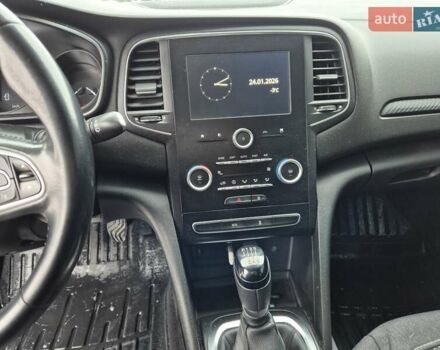 Білий Рено Меган, об'ємом двигуна 1.46 л та пробігом 309 тис. км за 11700 $, фото 14 на Automoto.ua