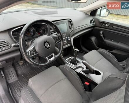 Білий Рено Меган, об'ємом двигуна 1.6 л та пробігом 189 тис. км за 10800 $, фото 6 на Automoto.ua