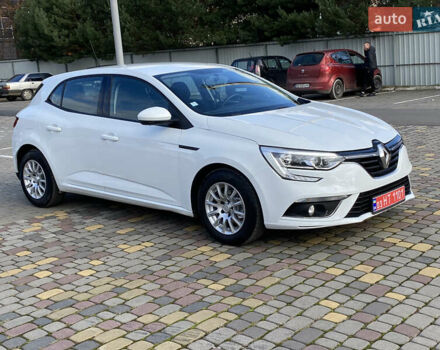 Белый Рено Меган, объемом двигателя 1.5 л и пробегом 207 тыс. км за 10850 $, фото 4 на Automoto.ua