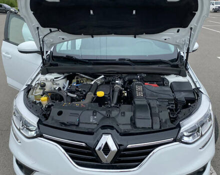 Белый Рено Меган, объемом двигателя 1.46 л и пробегом 250 тыс. км за 9600 $, фото 9 на Automoto.ua