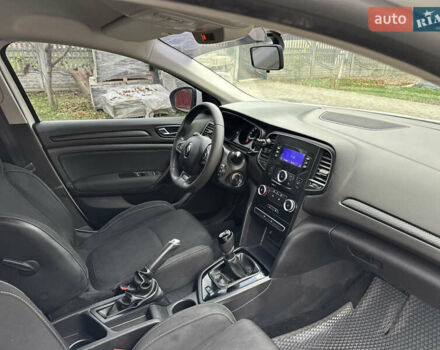 Белый Рено Меган, объемом двигателя 1.46 л и пробегом 82 тыс. км за 14500 $, фото 10 на Automoto.ua