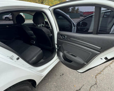 Белый Рено Меган, объемом двигателя 1.46 л и пробегом 257 тыс. км за 10500 $, фото 16 на Automoto.ua