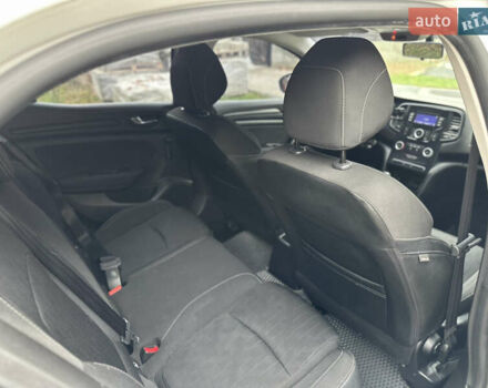 Белый Рено Меган, объемом двигателя 1.46 л и пробегом 82 тыс. км за 14500 $, фото 9 на Automoto.ua