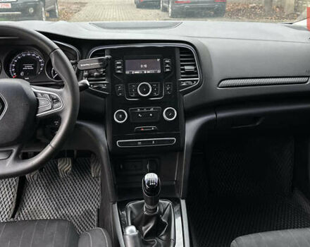 Белый Рено Меган, объемом двигателя 1.46 л и пробегом 82 тыс. км за 14500 $, фото 13 на Automoto.ua