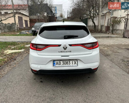 Белый Рено Меган, объемом двигателя 1.46 л и пробегом 82 тыс. км за 14500 $, фото 5 на Automoto.ua
