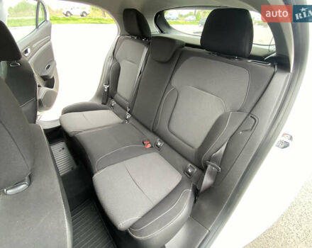 Белый Рено Меган, объемом двигателя 1.46 л и пробегом 250 тыс. км за 9600 $, фото 7 на Automoto.ua