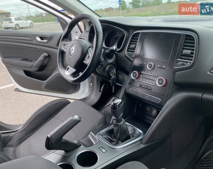 Белый Рено Меган, объемом двигателя 1.46 л и пробегом 250 тыс. км за 9600 $, фото 6 на Automoto.ua