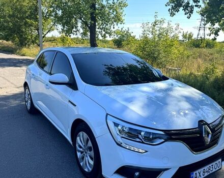 Белый Рено Меган, объемом двигателя 1.5 л и пробегом 253 тыс. км за 12500 $, фото 2 на Automoto.ua