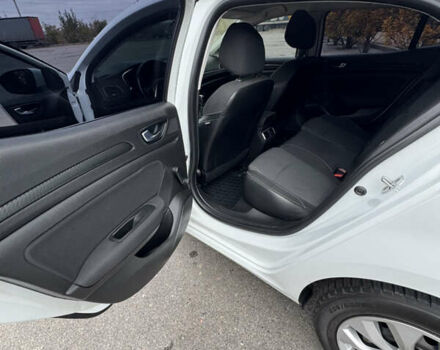 Белый Рено Меган, объемом двигателя 1.46 л и пробегом 257 тыс. км за 10500 $, фото 38 на Automoto.ua