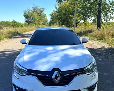 Белый Рено Меган, объемом двигателя 1.5 л и пробегом 253 тыс. км за 12500 $, фото 1 на Automoto.ua