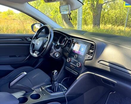 Белый Рено Меган, объемом двигателя 1.5 л и пробегом 253 тыс. км за 12500 $, фото 9 на Automoto.ua