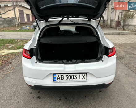 Белый Рено Меган, объемом двигателя 1.46 л и пробегом 82 тыс. км за 14500 $, фото 8 на Automoto.ua