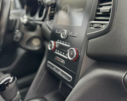 Белый Рено Меган, объемом двигателя 1.46 л и пробегом 257 тыс. км за 10500 $, фото 11 на Automoto.ua