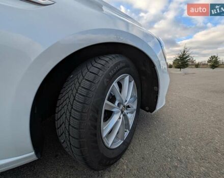 Белый Рено Меган, объемом двигателя 1.46 л и пробегом 112 тыс. км за 14000 $, фото 73 на Automoto.ua