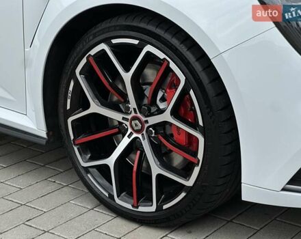 Рено Меган 2019 в Мукачеве на Automoto.ua Белый Рено Меган, объемом двигателя 1.8 л и пробегом 93 тыс. км за 32900 $, фото 10 на Automoto.ua