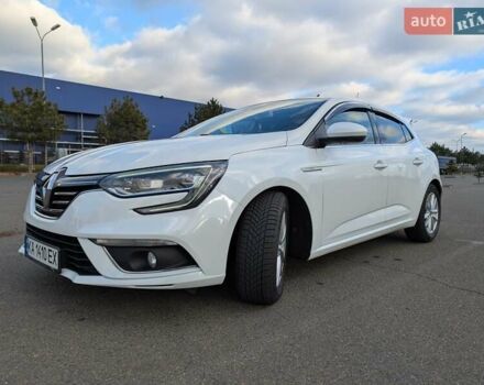 Белый Рено Меган, объемом двигателя 1.46 л и пробегом 112 тыс. км за 14000 $, фото 78 на Automoto.ua