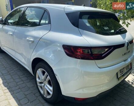 Белый Рено Меган, объемом двигателя 1.46 л и пробегом 200 тыс. км за 10680 $, фото 5 на Automoto.ua