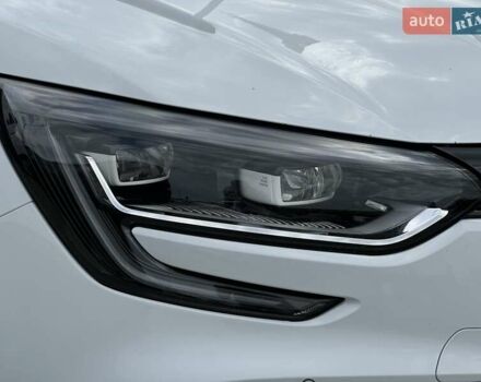Рено Меган 2019 в Мукачеве на Automoto.ua Белый Рено Меган, объемом двигателя 1.8 л и пробегом 93 тыс. км за 32900 $, фото 5 на Automoto.ua