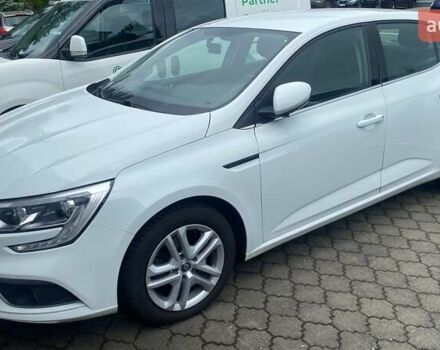 Белый Рено Меган, объемом двигателя 1.46 л и пробегом 200 тыс. км за 10680 $, фото 20 на Automoto.ua