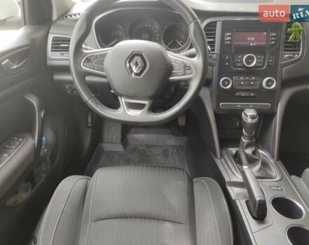Белый Рено Меган, объемом двигателя 1.46 л и пробегом 200 тыс. км за 10680 $, фото 21 на Automoto.ua