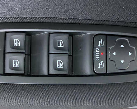 Білий Рено Меган, об'ємом двигуна 1.46 л та пробігом 179 тис. км за 15450 $, фото 22 на Automoto.ua