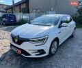 Белый Рено Меган, объемом двигателя 1.5 л и пробегом 155 тыс. км за 13490 $, фото 1 на Automoto.ua