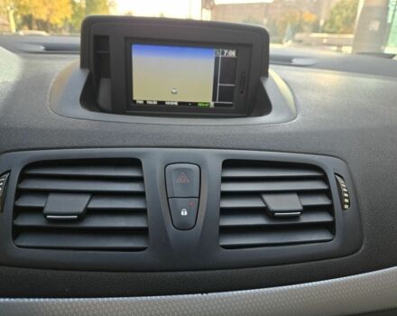 Білий Рено Меган, об'ємом двигуна 1.5 л та пробігом 182 тис. км за 9000 $, фото 4 на Automoto.ua