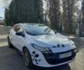 Белый Рено Меган, объемом двигателя 1.5 л и пробегом 259 тыс. км за 4999 $, фото 18 на Automoto.ua