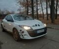 Белый Рено Меган, объемом двигателя 1.5 л и пробегом 259 тыс. км за 4999 $, фото 3 на Automoto.ua