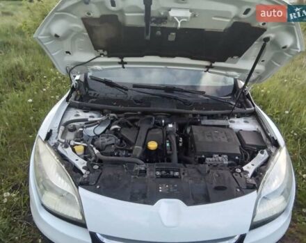 Білий Рено Меган, об'ємом двигуна 1.5 л та пробігом 210 тис. км за 5500 $, фото 5 на Automoto.ua