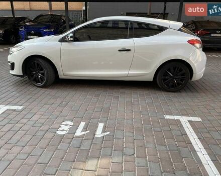 Белый Рено Меган, объемом двигателя 1.5 л и пробегом 190 тыс. км за 10900 $, фото 4 на Automoto.ua