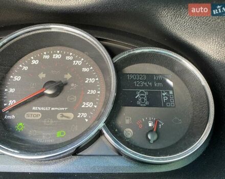 Белый Рено Меган, объемом двигателя 1.5 л и пробегом 190 тыс. км за 10900 $, фото 8 на Automoto.ua