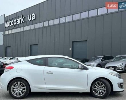 Белый Рено Меган, объемом двигателя 1.6 л и пробегом 155 тыс. км за 10190 $, фото 11 на Automoto.ua